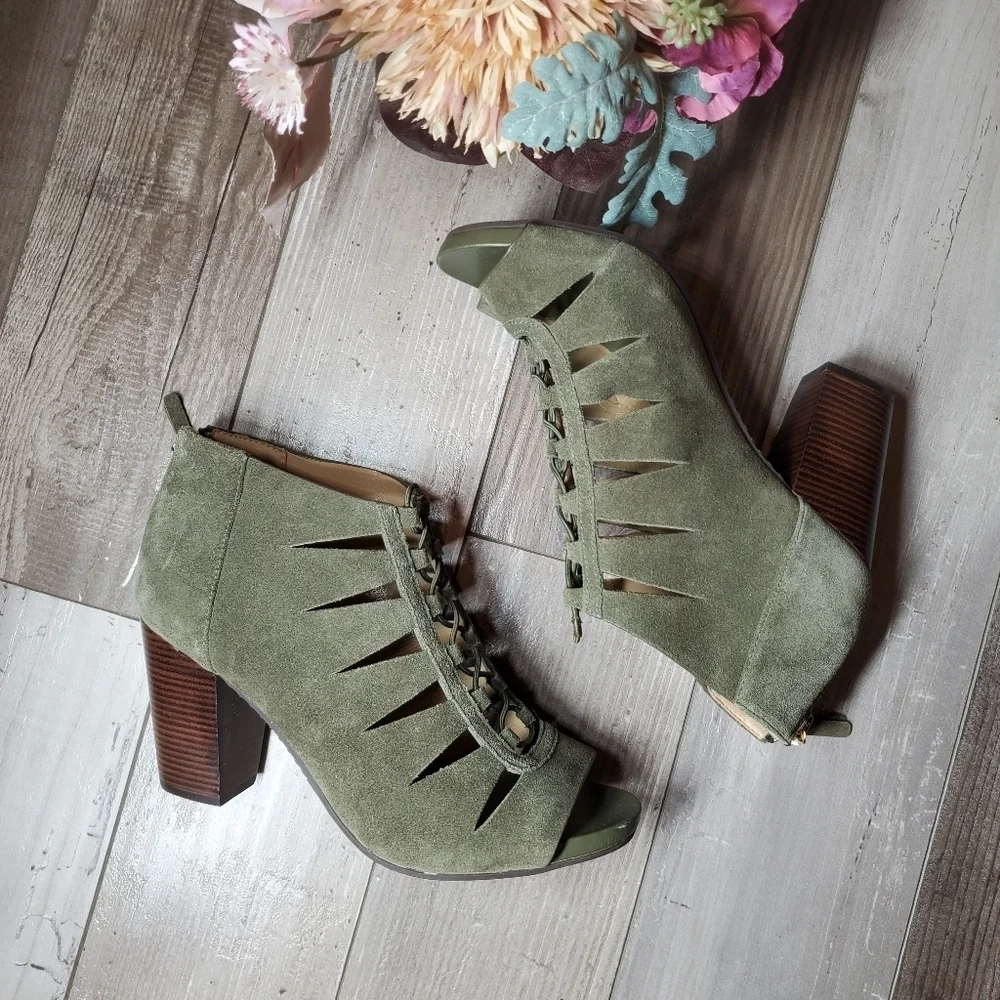 Michael Kors Elsie Cutout Suede Open Toe Booties Olive Green Women's Size 9M NEW
